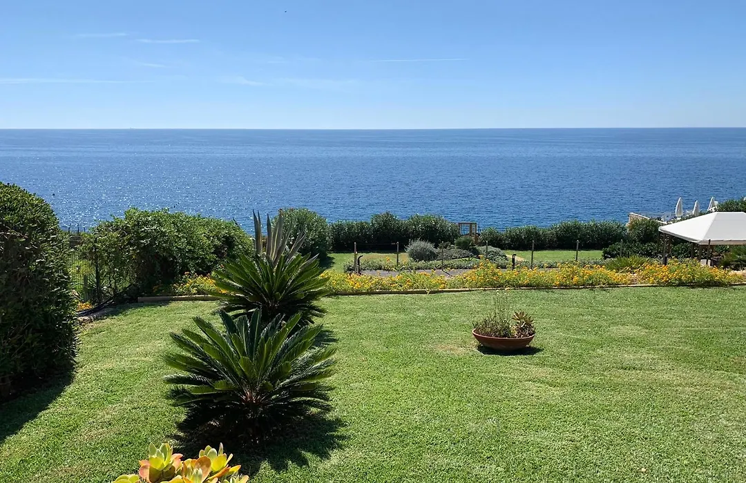 Villa Luce Exclusive Seafront Villa By Bluewhisper-1